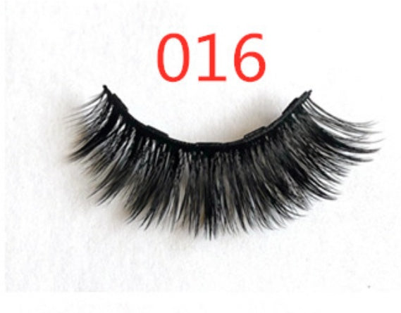 A Pair of Magnetic False Eyelashes with Magnets in Fashion