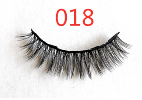 A Pair of Magnetic False Eyelashes with Magnets in Fashion