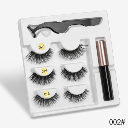 A Pair of Magnetic False Eyelashes with Magnets in Fashion